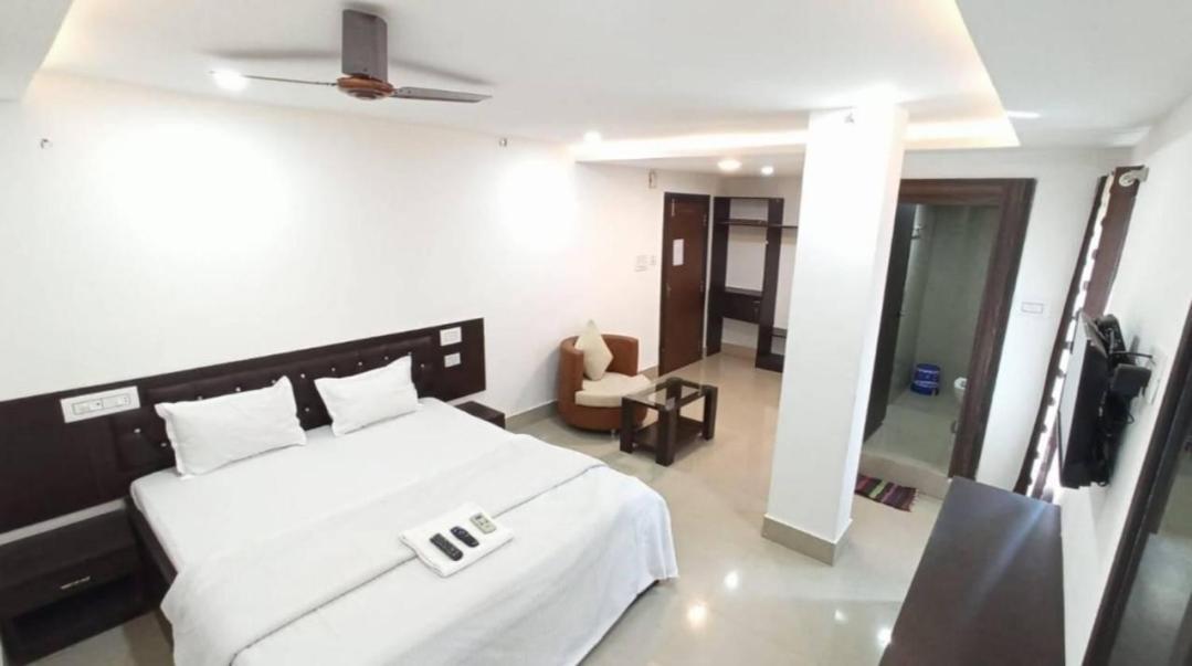 Gods County Hotels & Resorts Tarapith Dış mekan fotoğraf
