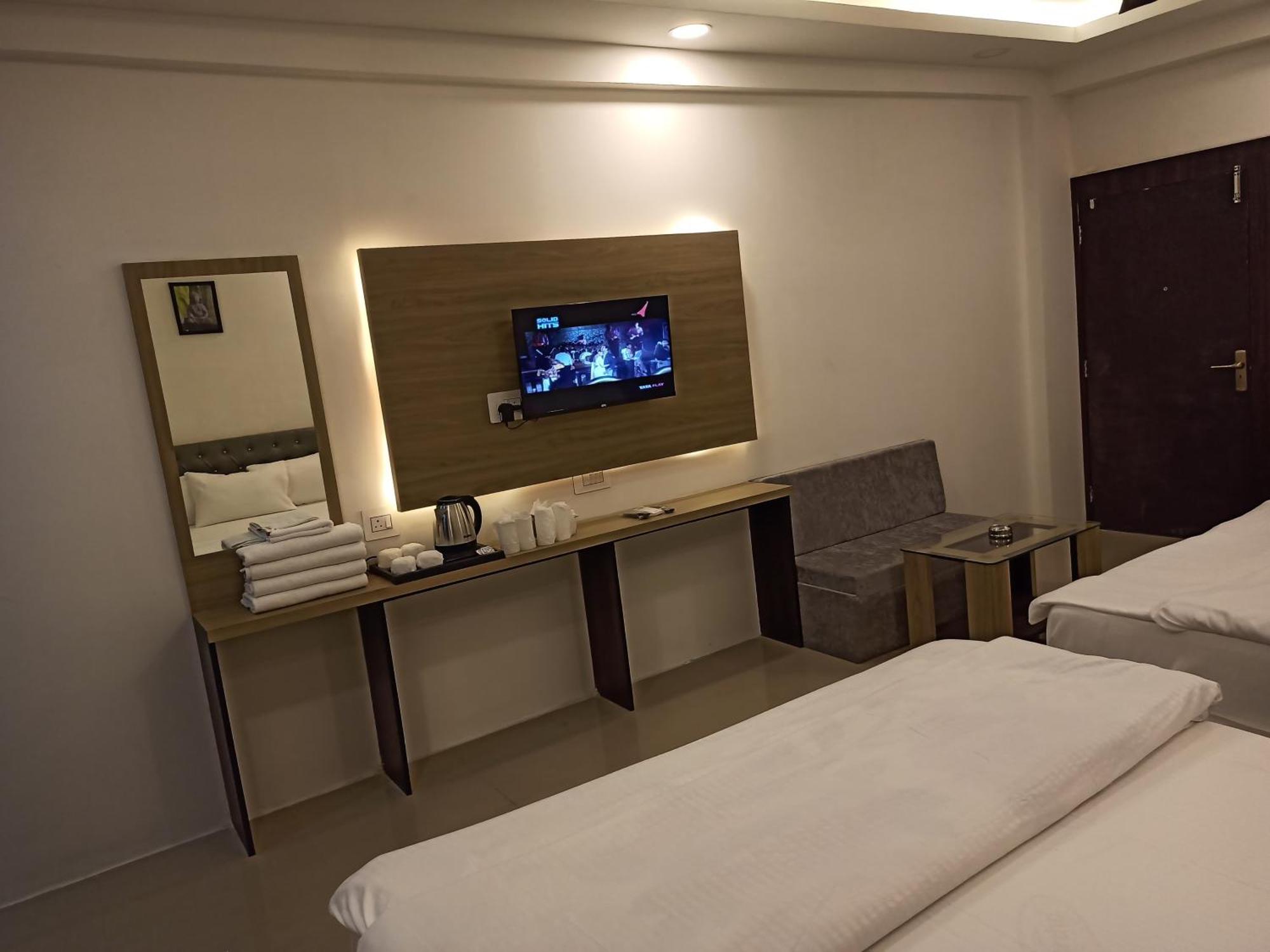 Gods County Hotels & Resorts Tarapith Dış mekan fotoğraf