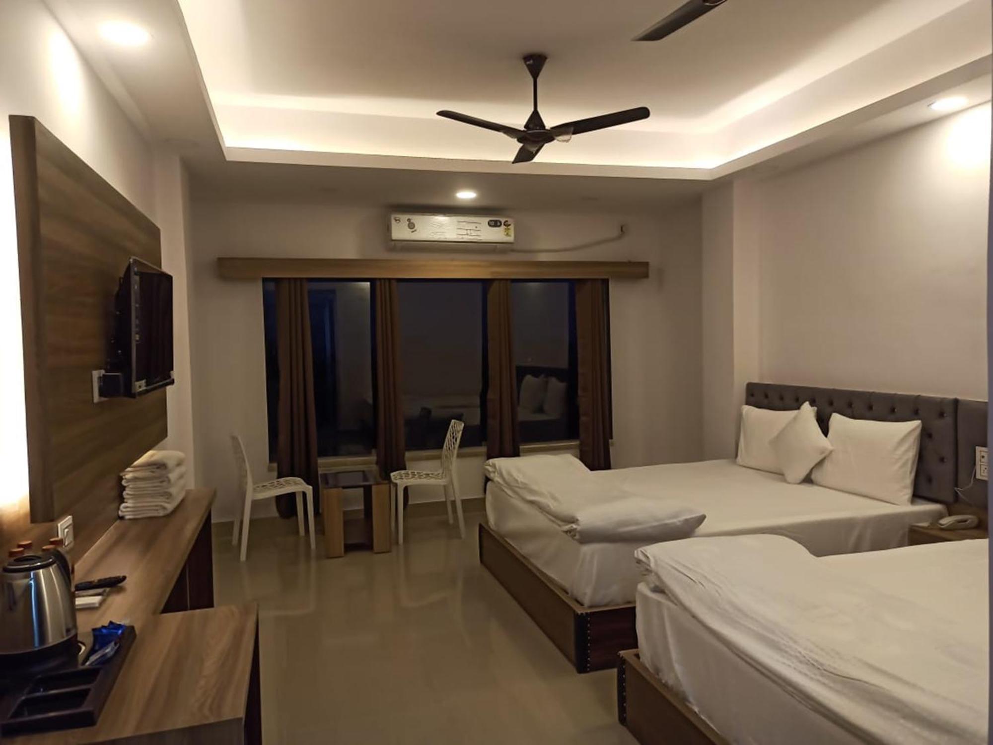 Gods County Hotels & Resorts Tarapith Dış mekan fotoğraf