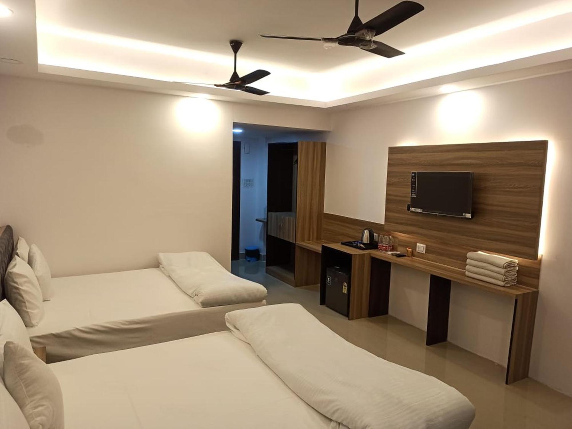 Gods County Hotels & Resorts Tarapith Dış mekan fotoğraf